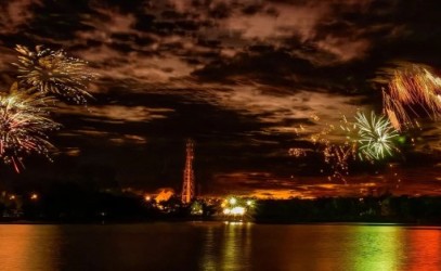 Fireworks in the sky over Jabiru 