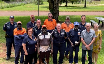 Minjilang Local authorities and NT Police photo together 