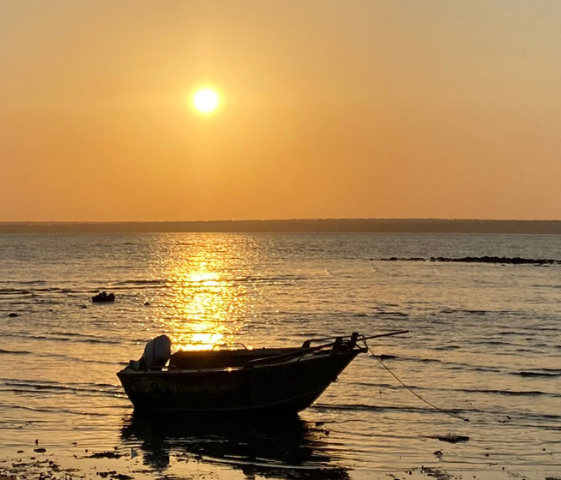 Maningrida boat 561 x 480