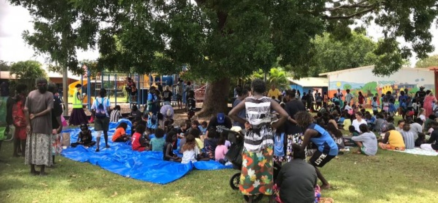 Maningrida college group picnic 