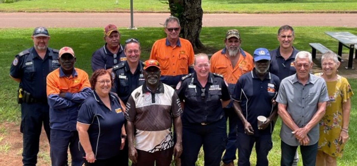 Minjilang Local authorities and NT Police photo together 