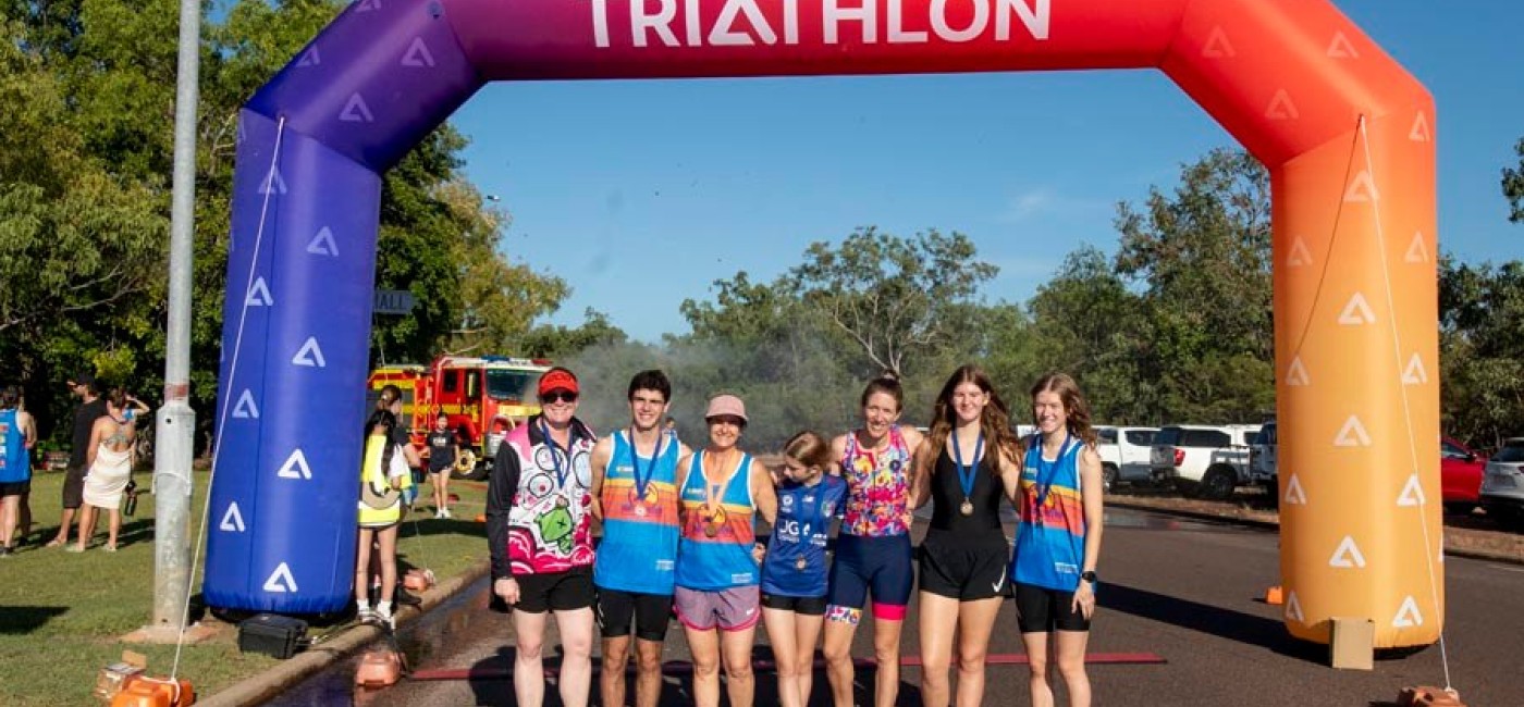 2024 Kakadu Triathlon group at finish line